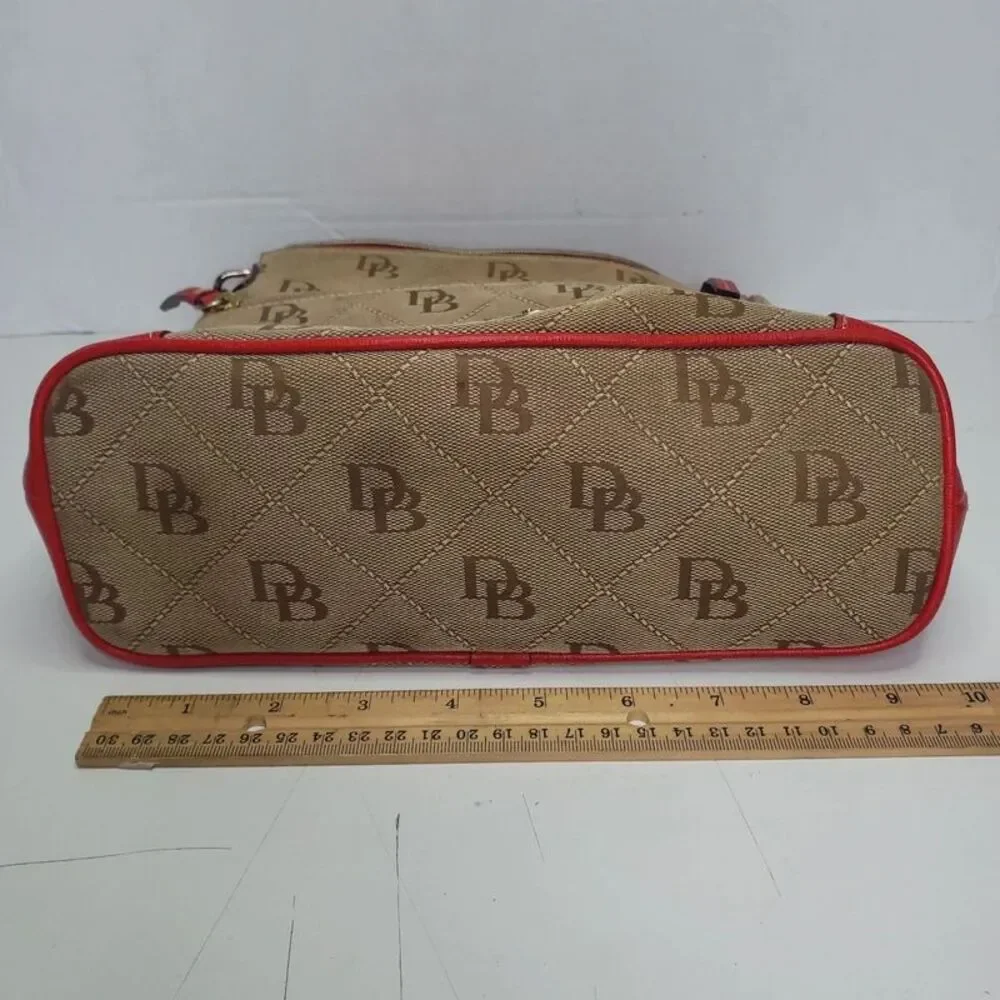 Dooney & Bourke Maxi Quilt Americana Signature Crossbody Natural W Red Leather